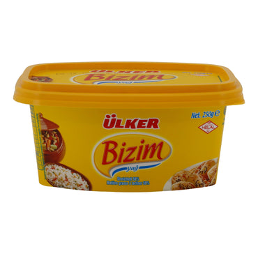Streichfett Ülker Bizim Yağ | 59 % Fett | Vielseitige Anwendungen | 250 g UELKER