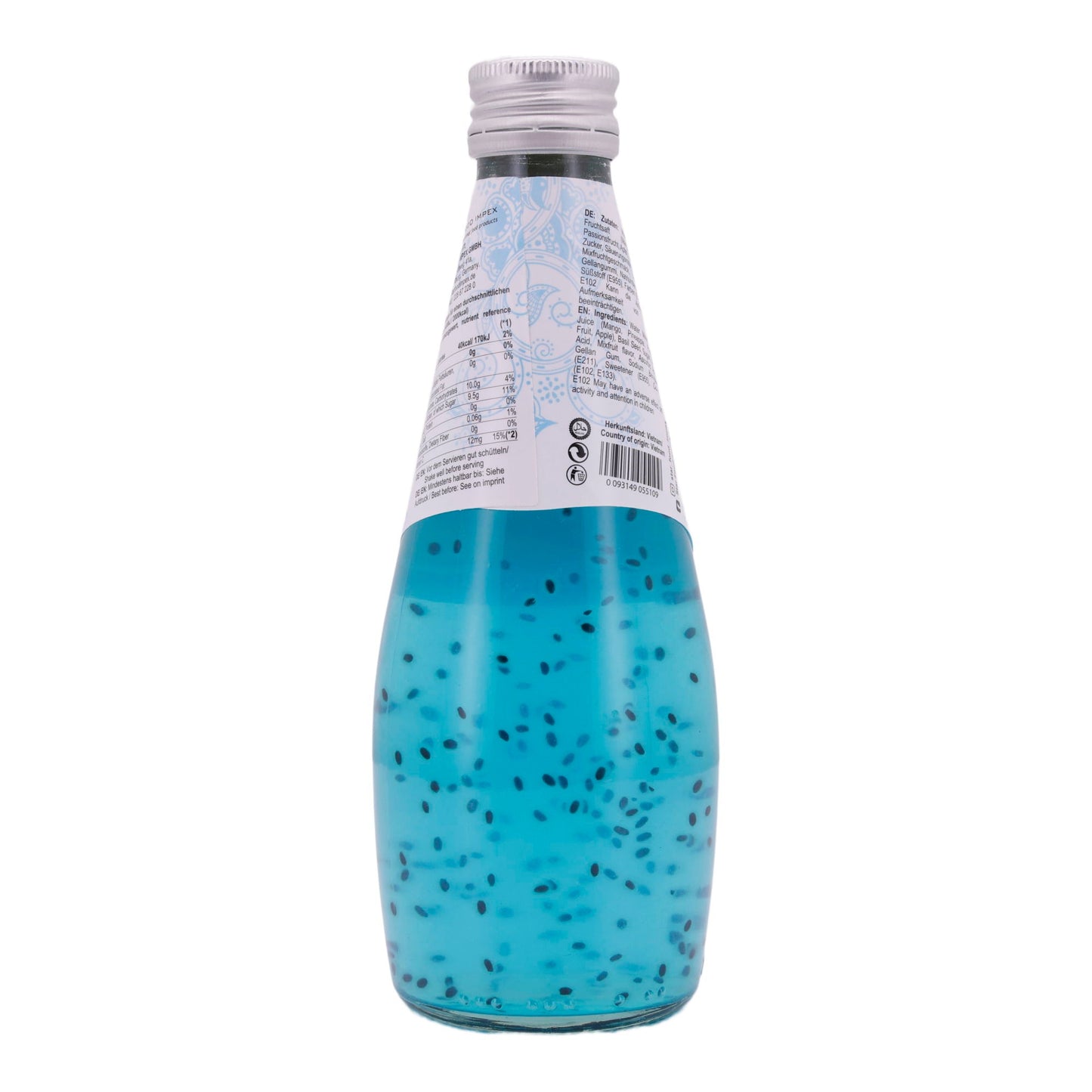 DRINK WITH BASIL SEEDS AND COCKTAIL JUICE